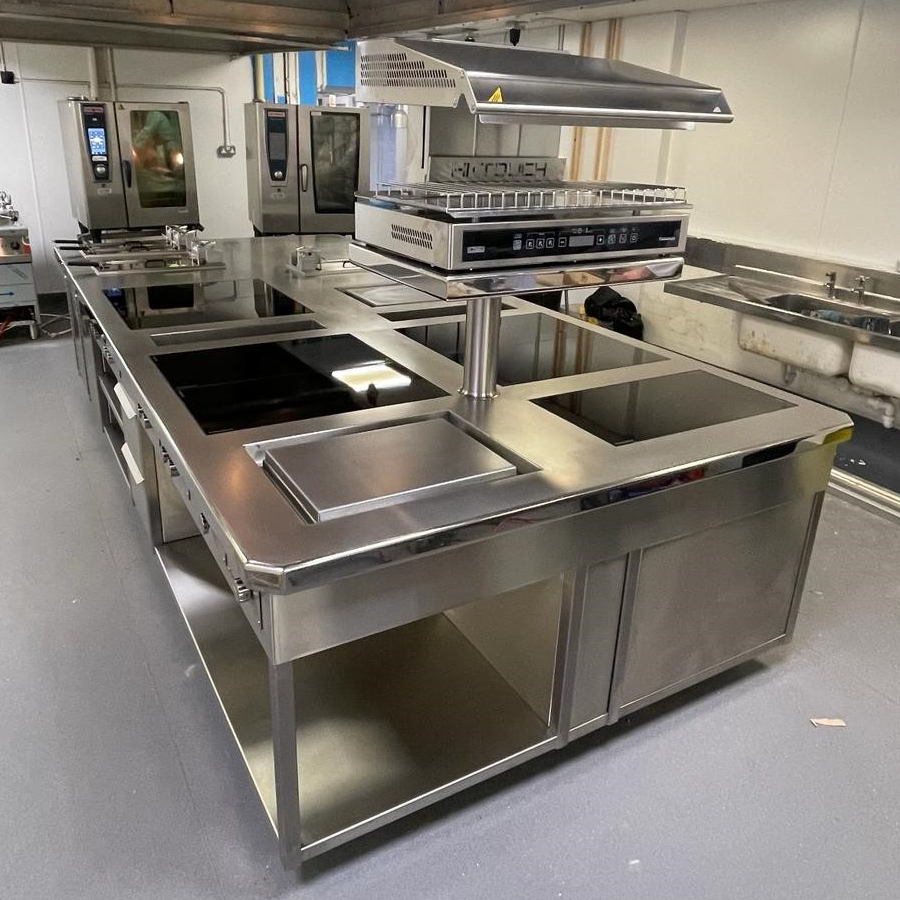 Control Induction Castle Hotel Cooking Suite