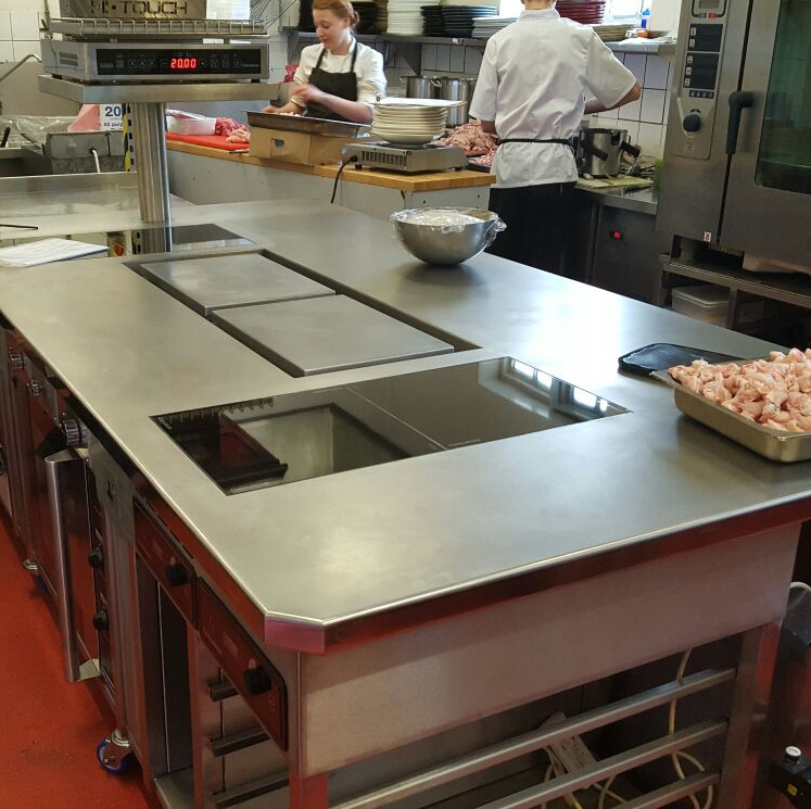 Control Induction Hammer and Pincers Cooking Suite