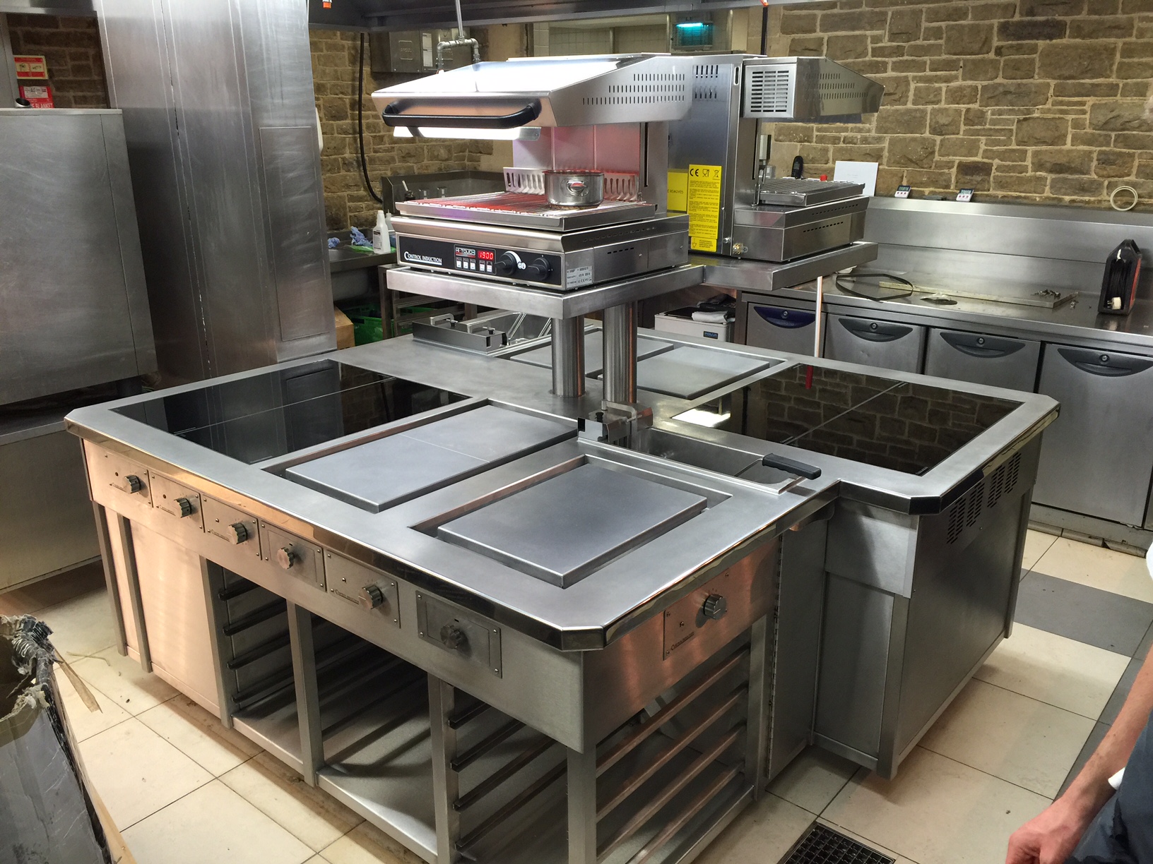 Induction cooking Island suite at South Lodge Hotel